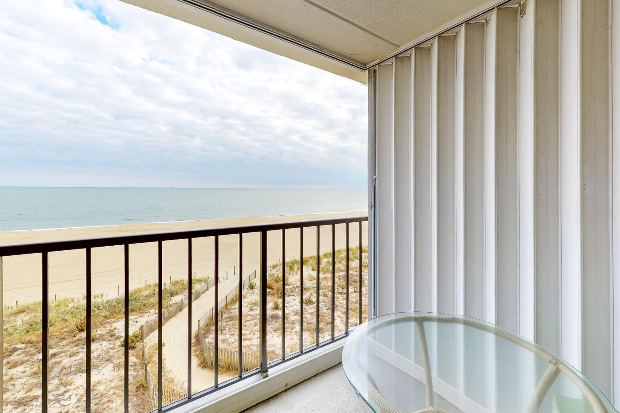 Waikiki Condos Ocean City Bilik gambar