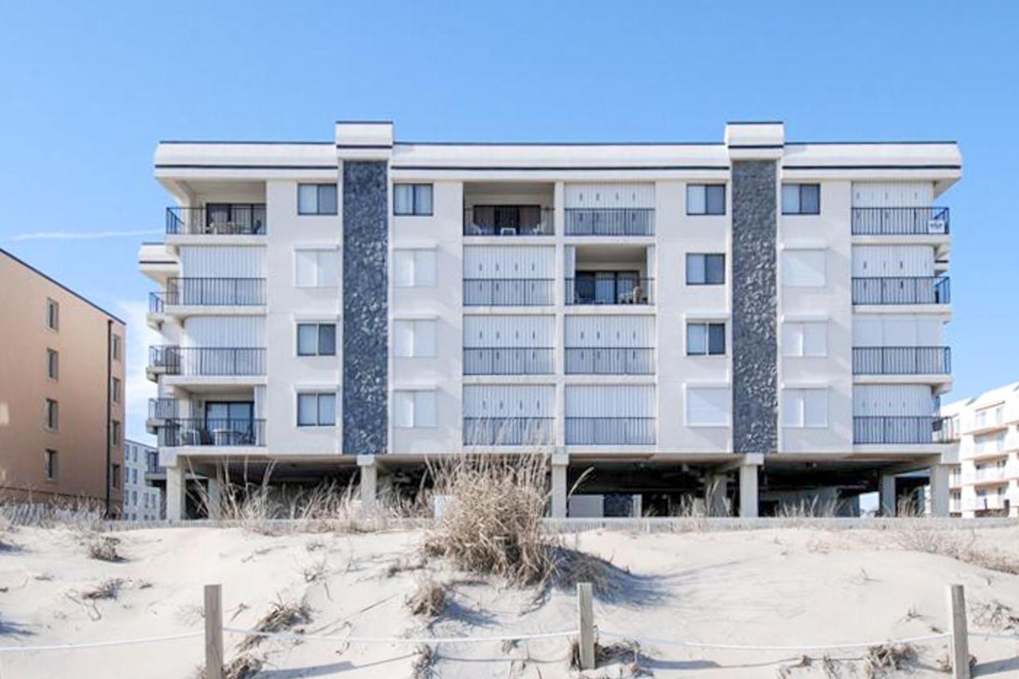 Waikiki Condos Ocean City Bilik gambar