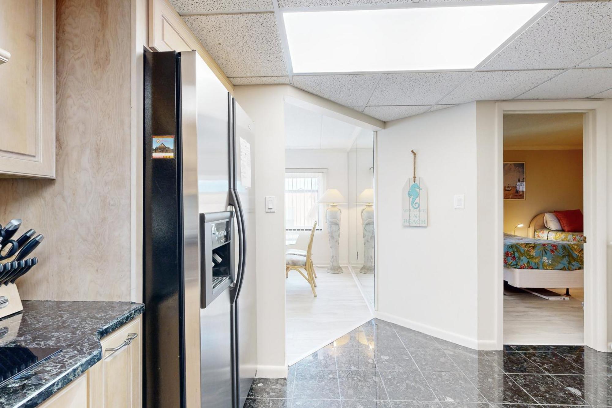 Waikiki Condos Ocean City Bilik gambar